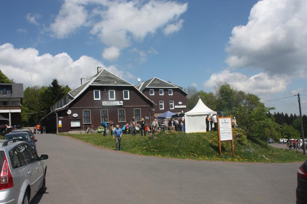 Berghotel Stutenhaus Schmiedefeld am Rennsteig Esterno foto